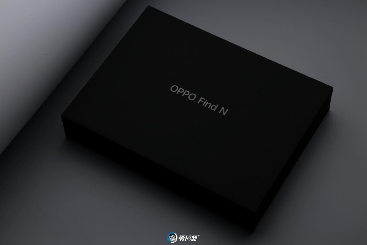 “小屏旗舰”，OPPO Find N折叠屏手机图赏