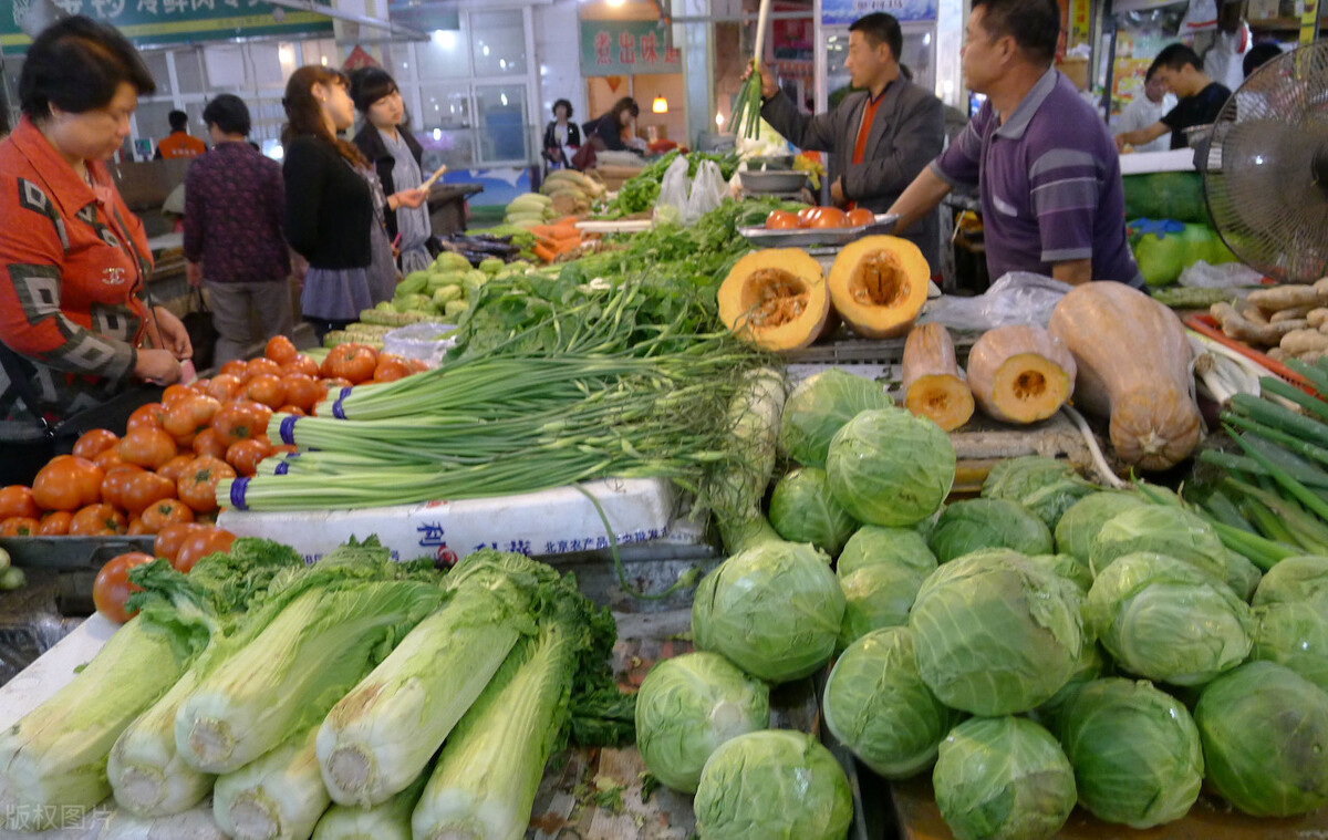 中国恩格尔系数从2016年的30.1%降至2019年的28.2%！数据持续下降是消费升级的“信号灯”