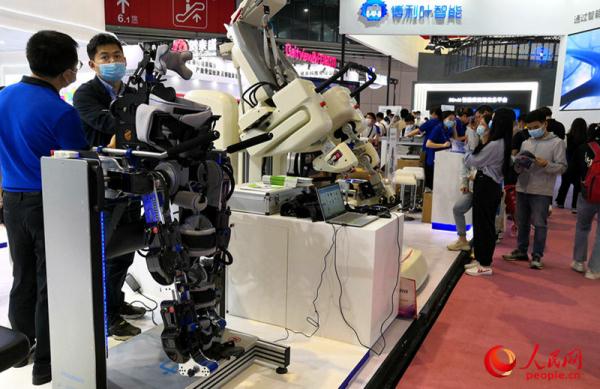 第84届中国国际医疗器械博览会在沪举行 吸引近5000家企业参展