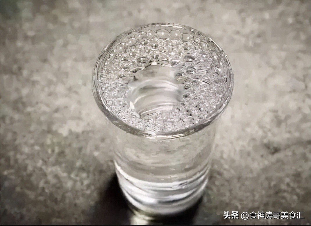 我国好喝又便宜的10大白酒，回味甘甜纯粮酿造，你都喝过哪些