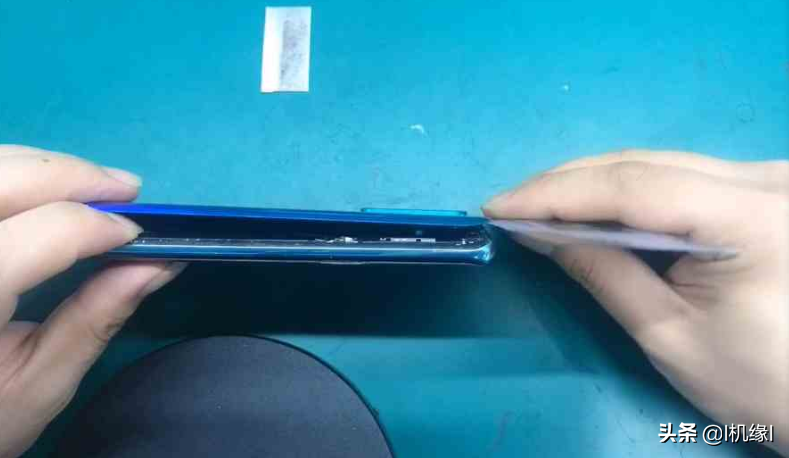 华为 P30 PRO 拆机图解流程 拆机不求人