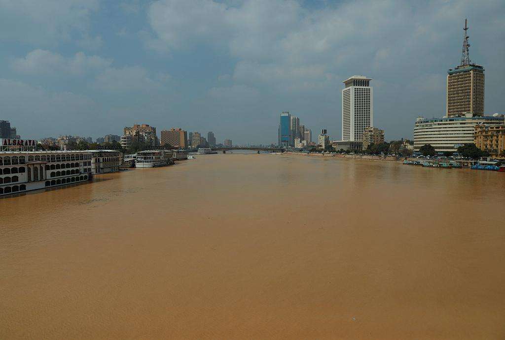 非洲东北部的尼罗河，为什么有时候河水清澈而有时候河水浑浊？