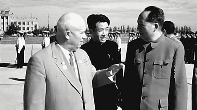 1945年，蒋介石承认外蒙古独立，***两次提出收回未果，成心结