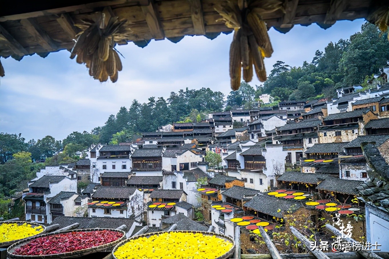 11月旅游值得推荐的八个地方，秋色绝美，如诗如画，千万别错过