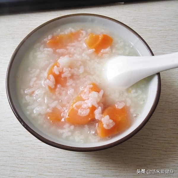 瘦人想要快速增重，坚持每天吃三种食物，让自己更强壮有力量