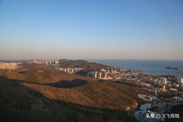 东北经济最发达的城市，不是省会，还被誉为浪漫之都