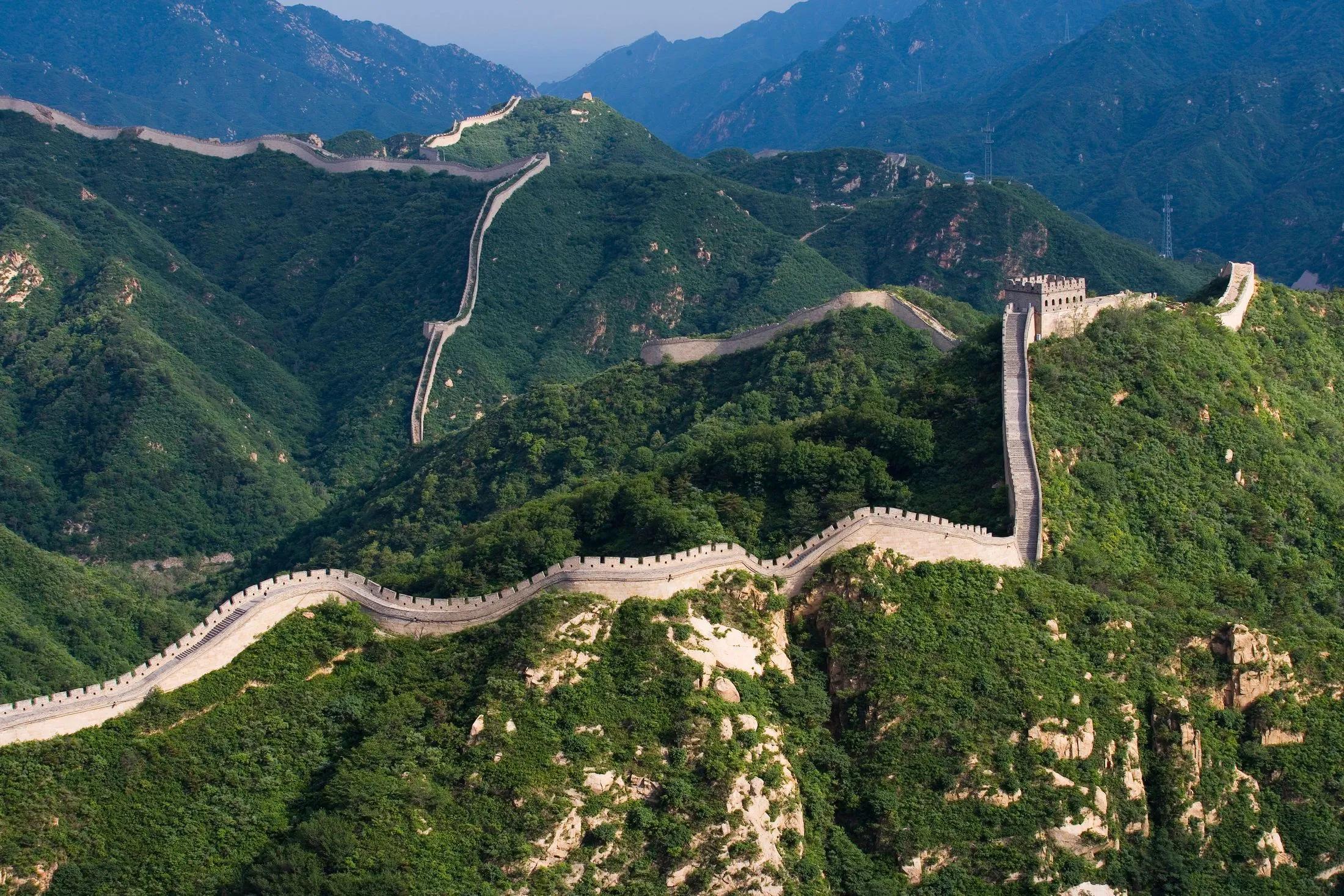 世界之最1.世界最长的城墙——中国万里长城