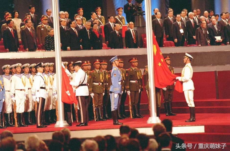 1997年香港回归，中英双方为争2秒钟，寸步不让