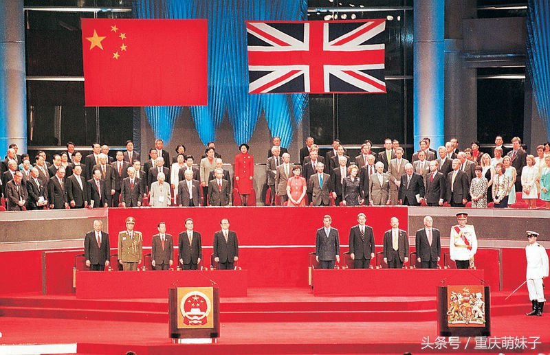 1997年香港回归，中英双方为争2秒钟，寸步不让