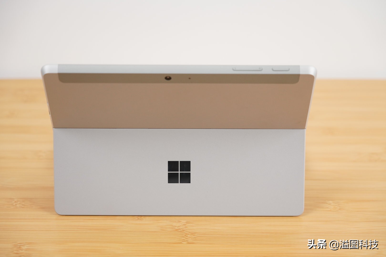 最轻便的Windows11平板 微软Surface Go 3评测