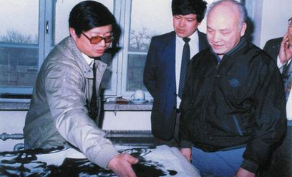 1996年，民革中央**在家中遇害，凶手竟是一名武警战士，他是谁