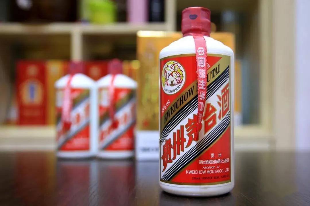 “酒中贵族”茅台酒，为啥价格始终居高不下？它的底气在哪里？