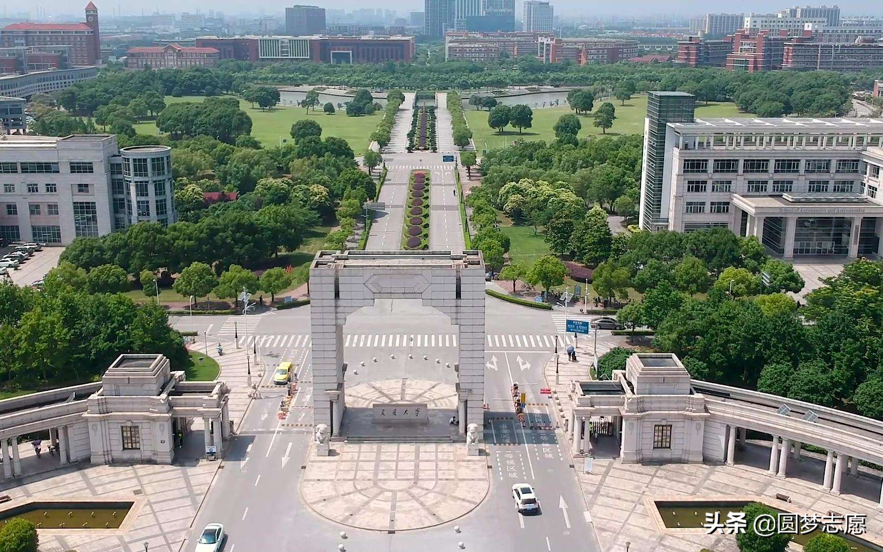 上海交通大学到底有多厉害？算清北之下最强的大学之一吗？