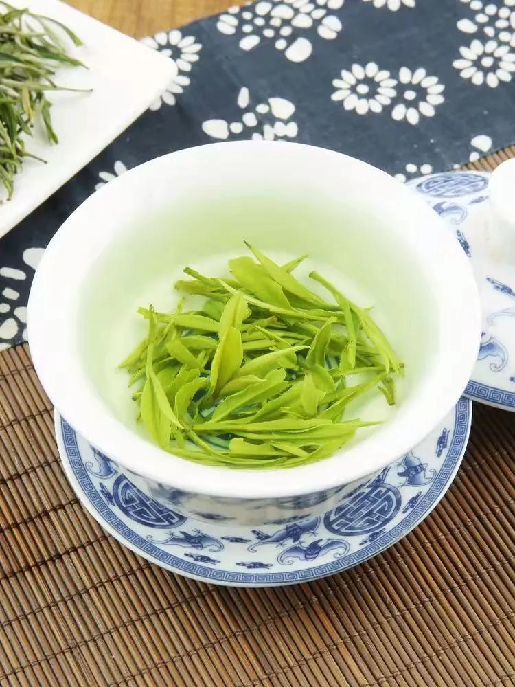 中国最贵的十大天价茶，这喝的还是茶吗？这明明是红票子