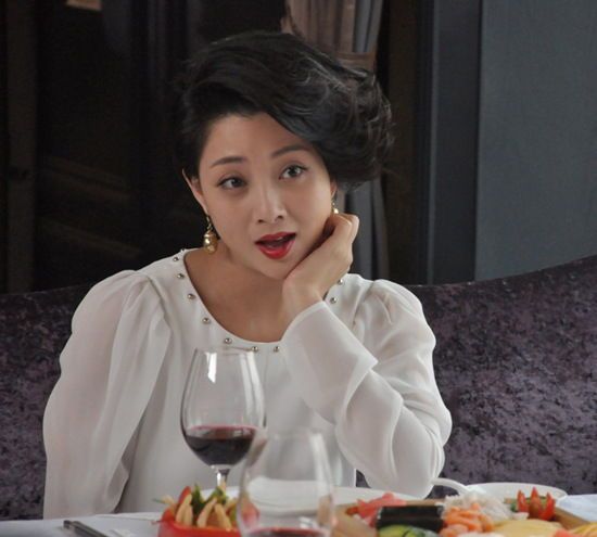 43岁殷桃频因颜值上热搜：出道20年16部经典作品，最绝的是演技