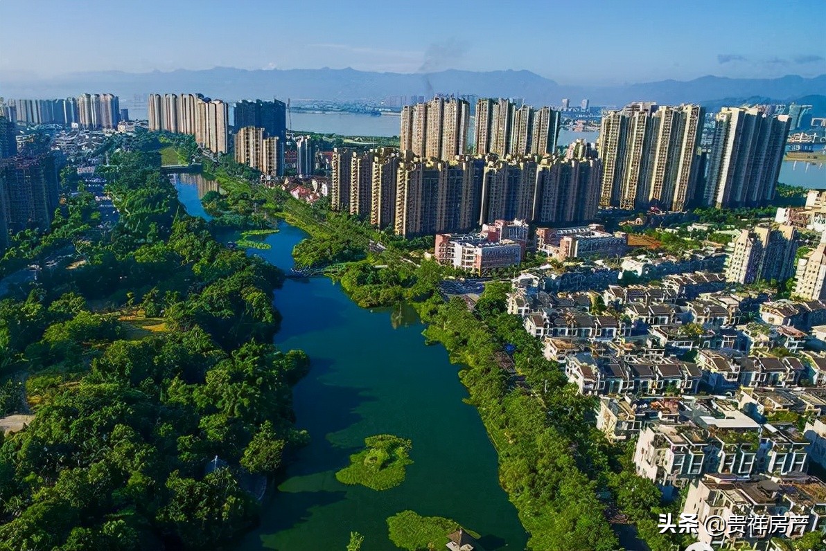 中国最热的十大城市，武汉上榜，第一有“火洲”之称