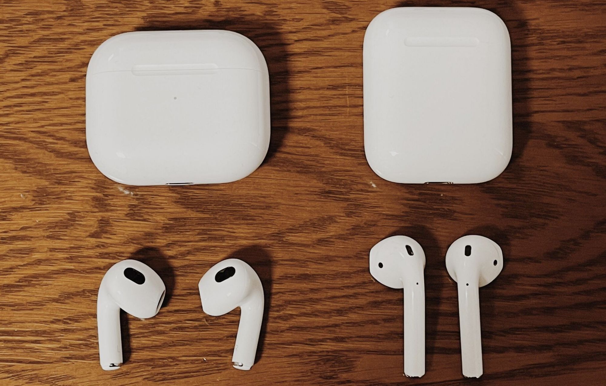 苹果耳机AirPods 3 与 AirPods 2对比：有什么区别，应该选择哪个