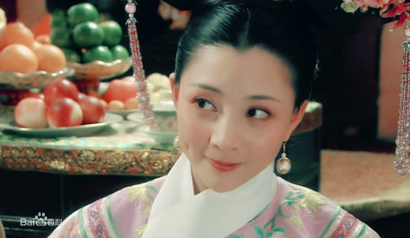 43岁殷桃频因颜值上热搜：出道20年16部经典作品，最绝的是演技