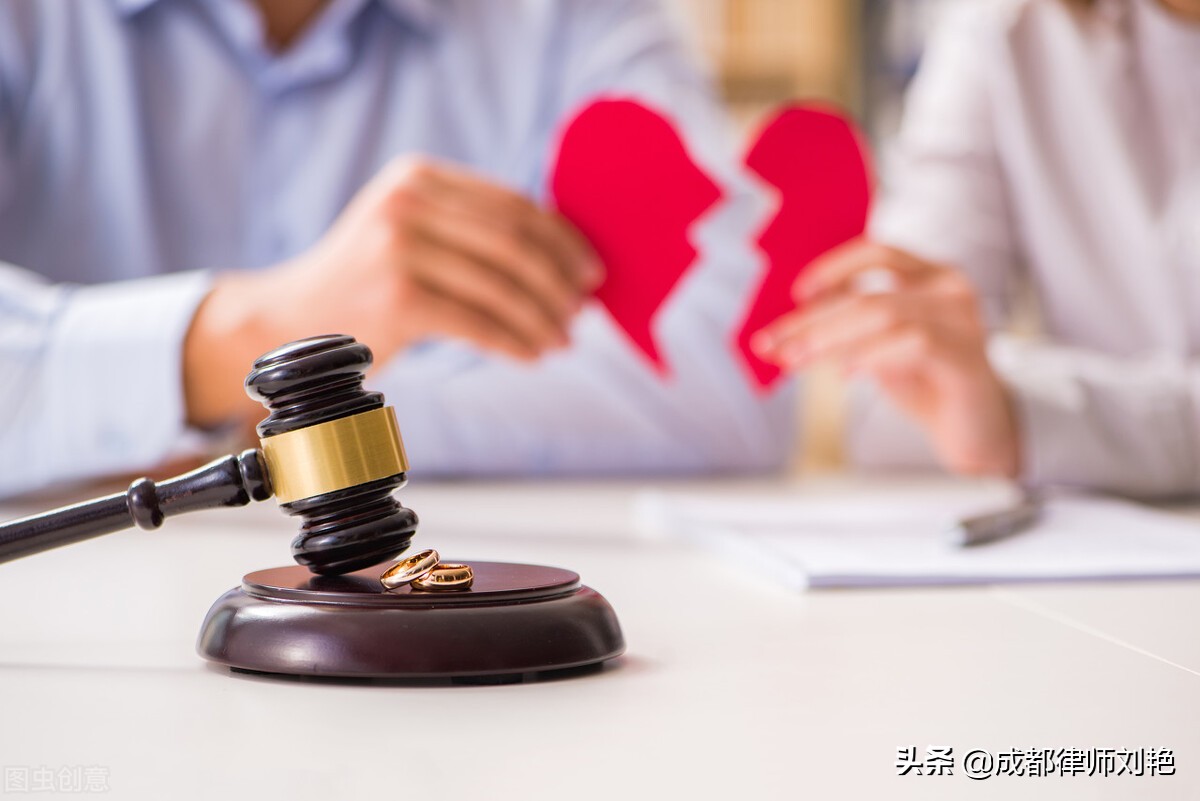 起诉离婚，谁先起诉有区别嘛？
