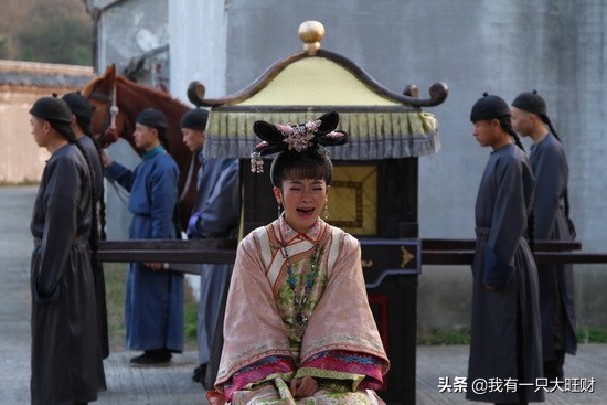 《倾城绝恋》没有主角光环的女主，卑微地爱了一世却换来遍体鳞伤