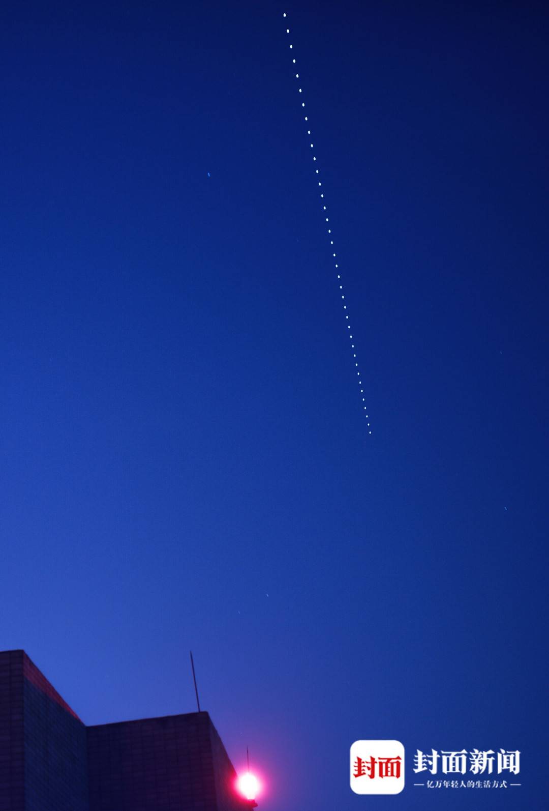 太空出差组回家 回顾中国空间站划过成都上空