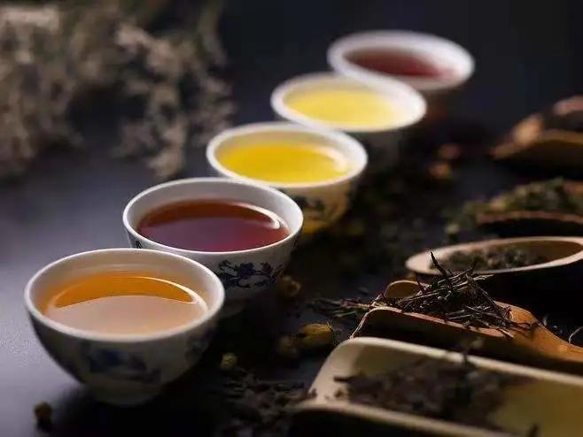 中国最贵的十大天价茶，这喝的还是茶吗？这明明是红票子