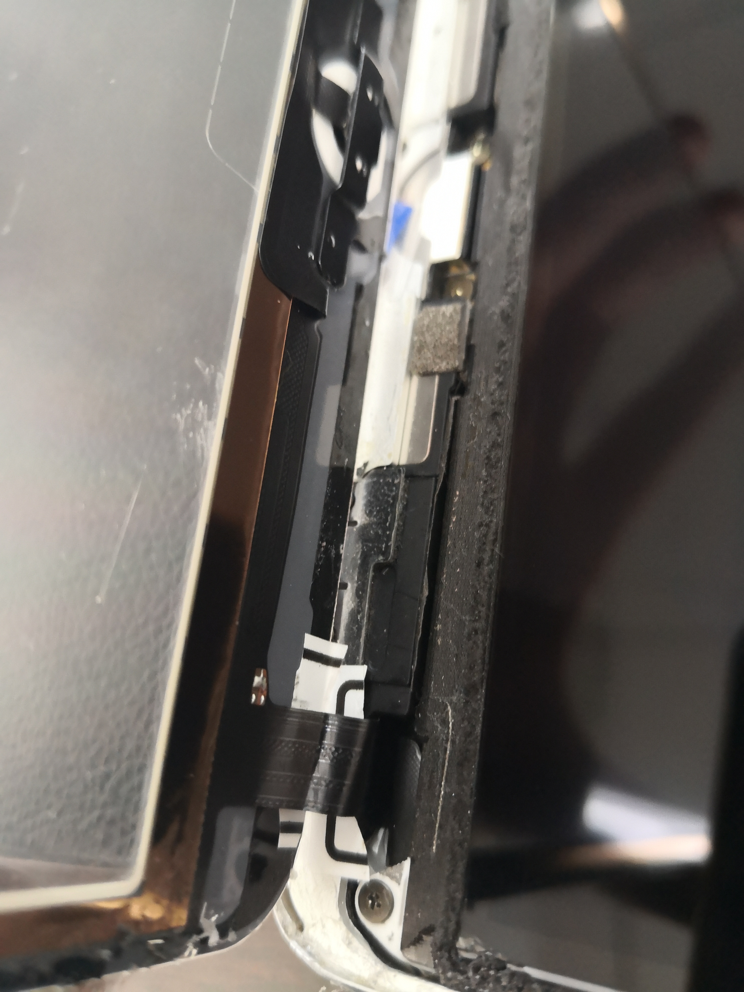更换摔碎的IPAD MINI外玻璃屏
