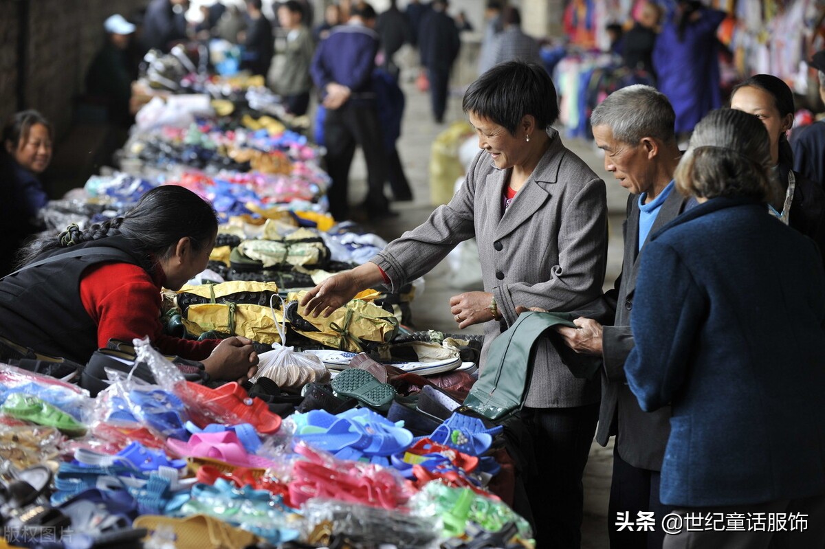 如何开好一个服装店(现在开服装店怎样才能经营好)