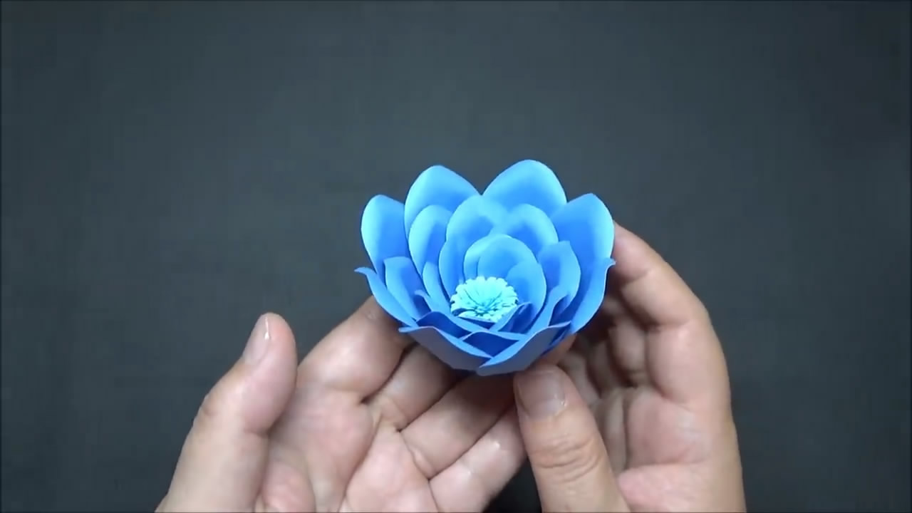 如何制作简单又漂亮的纸花，按照步骤学习，看一遍就学会了