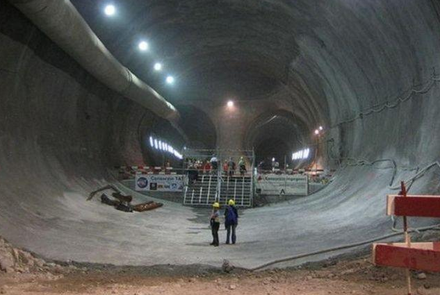 中国在建世界上最长隧道，全长98公里，预计2020年贯穿