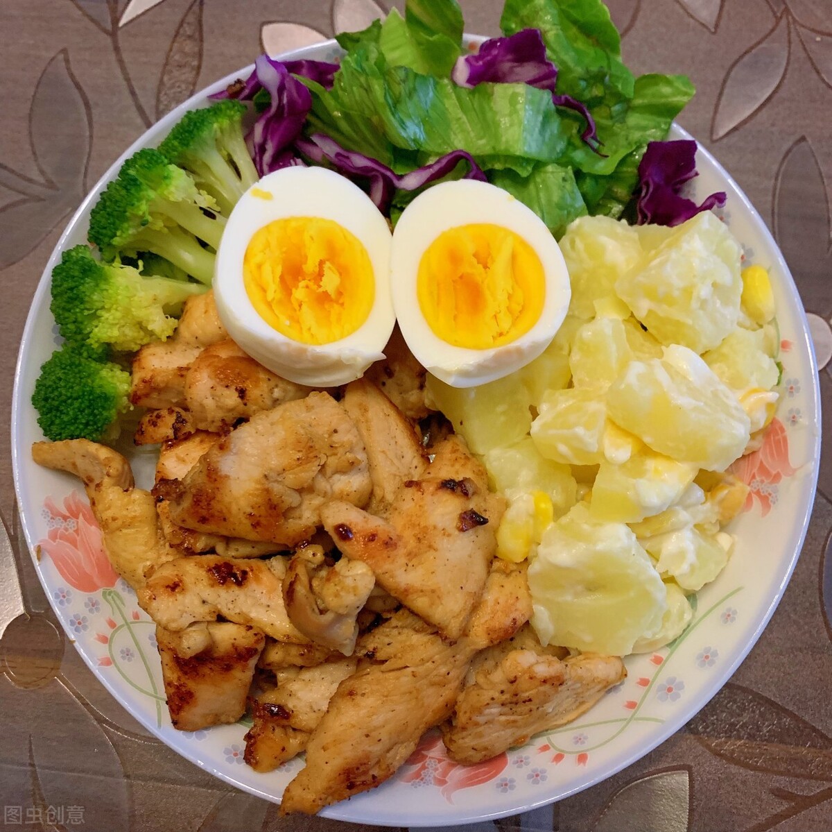 一日三餐减脂饮食，减肥的人照着吃，体重下降会很快