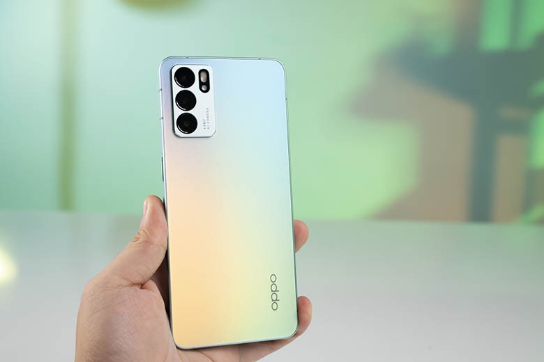 2022年了，价格仅2799元的OPPOReno6还值得买吗？