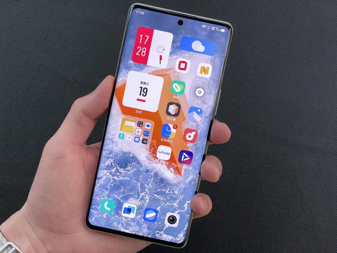 vivo手机别乱买，这三款才是物超所值，用个3、5年不成问题