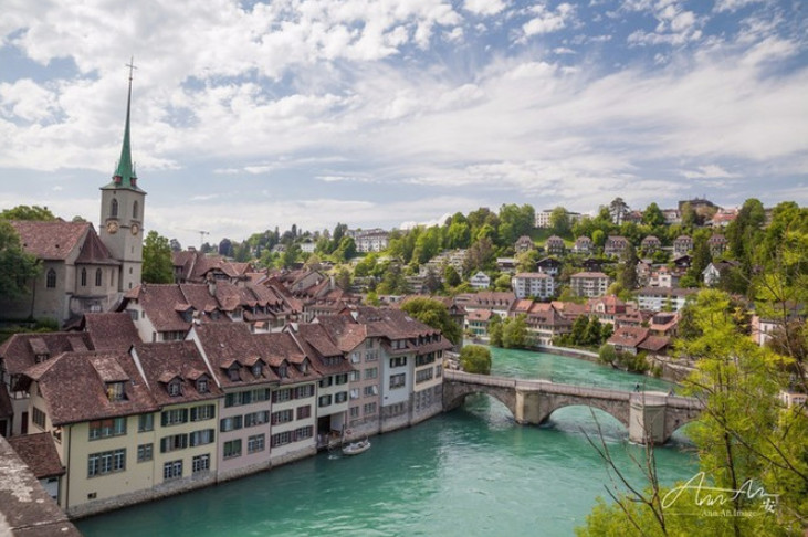 瑞士首都是苏黎世还是日内瓦？不！是这个历史悠久的低调老城！