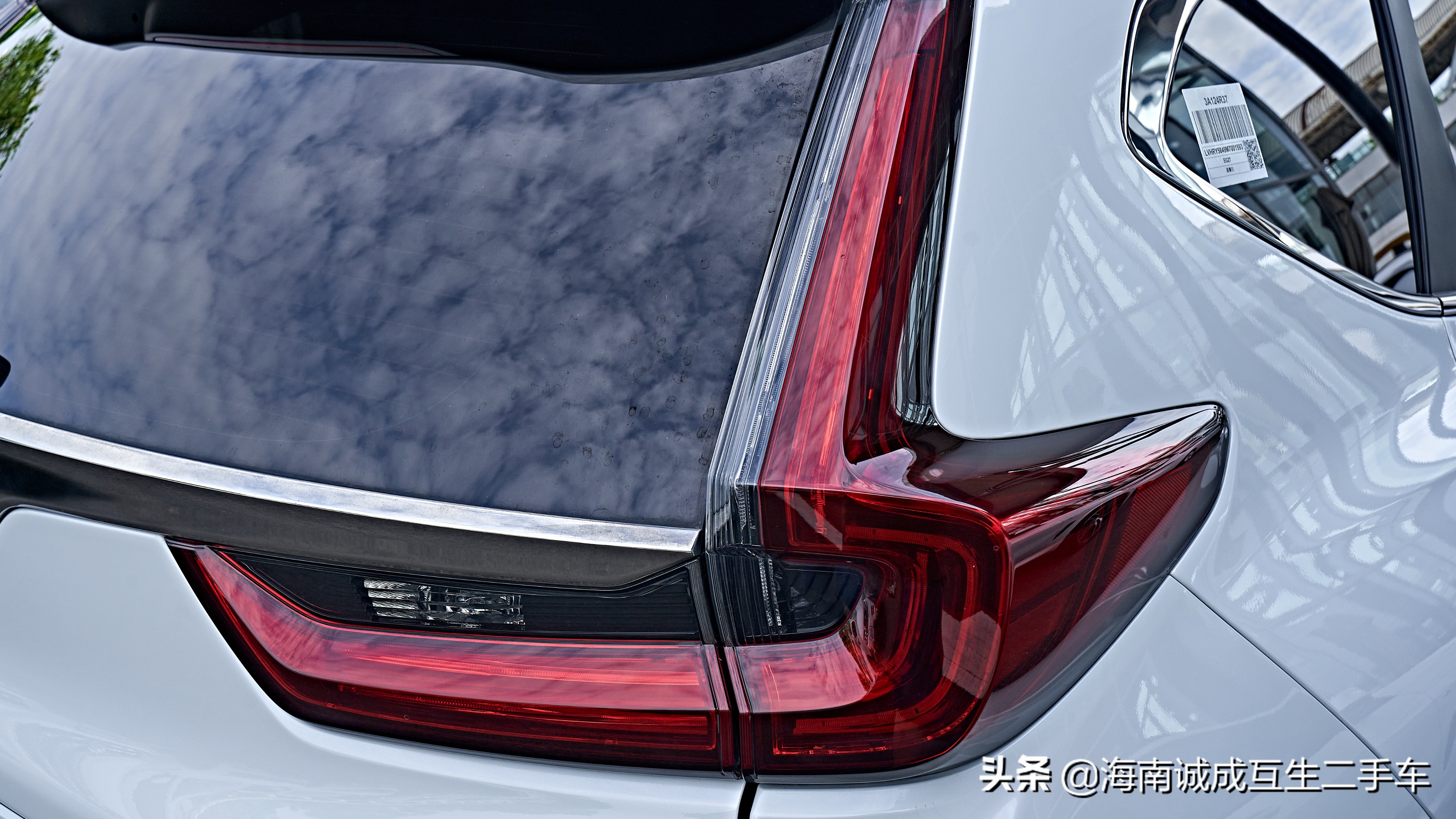 百公里油耗4.9L，空间大又耐用—本田CR-V 锐·混动 2.0L 两驱净驰版