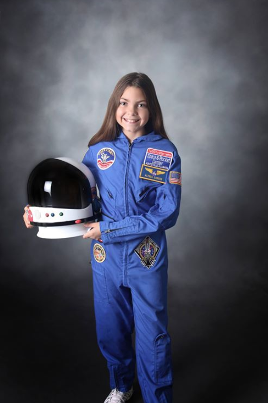 美国17岁少女艾莉莎，登陆火星第一人，放弃结婚生子只为登上火星
