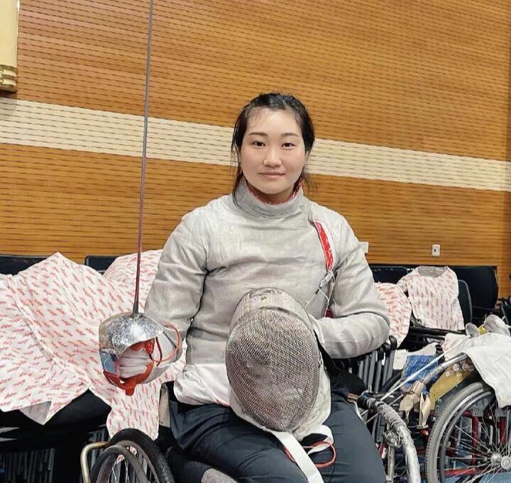 中国队残奥会一天五金牌，轮椅击剑队连夺四金，暂列奖牌榜第二