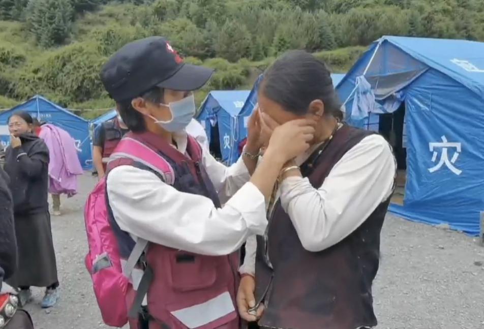 四川马尔康发生震群型地震，震后心理干预越早越好