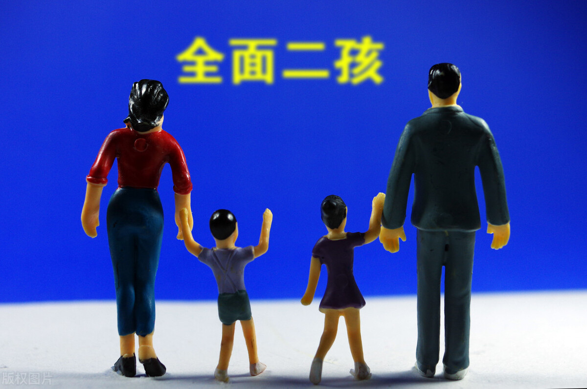 高校副教授跳槽到中学，是大材小用还是钱的问题？背后有何原因？